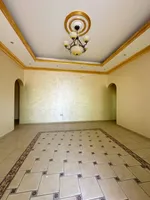 For rent a villa in the Emirate of Sharjah in the Tarfa area consisting of 4 bedrooms, a maid's room, an outdoor kitchen and an external extension consisting of master bedrooms, a hall and a car umbrella. The land area is 8000 square feet. 120 thousa : Image 6