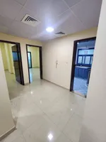 للإيجار السنوي غرفة وصالة مميزة بجوار مدرسة الحكمة موقع حيوي وقريب من كل الخدمات : Image 3