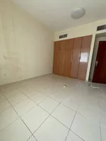 Two rooms and an annual hall : Image 7