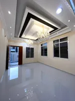 فيلا اول ساكن 5غرف ماستر : Image 4