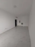 📢 للإيجار السنوي في عجمان  اول ساكن–الروضه2 🏠غرفه وصاله  قريبه من الشارقه ودبي//📢 For annual rent in Ajman, first tenant - Al Rawda 2 🏠 One bedroom and a hall, close to Sharjah and Dubai : Image 3