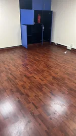 400 feet separate office : Image 1