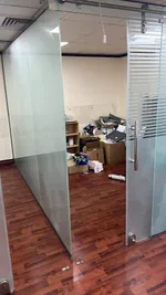 400 feet separate office : Image 4