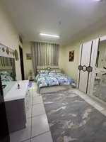 Two rooms and a furnished hall : Image 8