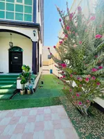 فيلا مميزة للبيع بمنطقة الروضة2 عجمان : Image 2