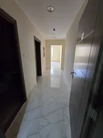 One bedroom apartment and an annual hall : Image 1