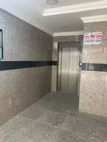 للبيع بنايه موزة بالمصلى ارضى وطابقين : Image 3