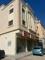 بنايه بالمصلى ارضى وطابقين طابق ارضى محلات وطابقين سكنى : Image 8