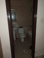 للايجار السنوي في الحميديه  عجمان  غرفه وصاله 2 حمام مقابل المحكمه//For annual rent in Al Hamidiyah, Ajman One bedroom, a living room, and 2 bathrooms, opposite the court : Image 4