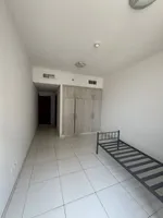 غرفه وصاله من اكبر المساحات بعجمان : Image 2