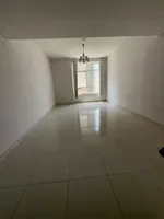 غرفه وصاله من اكبر المساحات بعجمان : Image 5