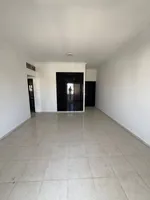 اكبرغرفه وصاله في عجمان مع خزاءن ف الحاءط : Image 5