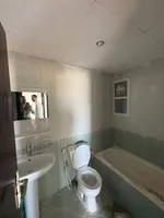 اكبرغرفه وصاله في عجمان مع خزاءن ف الحاءط : Image 8