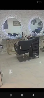 فرصة استثمارية رائعة ,صالون سيدات للبيع في منطقة التعاون-الشارقة . : Image 1