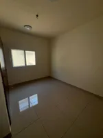 A room and a hall with a balcony, 2 bathrooms, and a private park in the kindergarten area behind the Hamdiya police station : Image 2