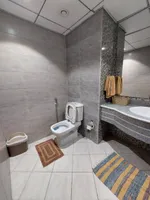 🏡 شقة غرفة وصالة للبيع – إطلالة بحرية ومساحة واسعة : Image 8