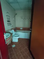 غرفتين وصاله مع تكييف مجانى وباركن مجانى مع بلكونه 3 حمام على الكورنيش عجمان : Image 5