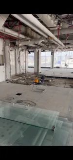 للإيجار السنوي مكتب مساحة مفتوحة 2600 قدم في دبي القرهود : Image 6