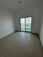 Two rooms and a hall with a balcony, 3 bathrooms, City Tower : Image 4
