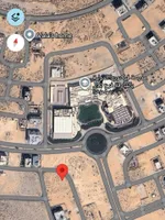 Investment land for buildings in front of Victoria International School : Image 2