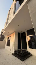 Villa for sale in Al Zahia, Ajman, with luxurious finishes. : Image 1