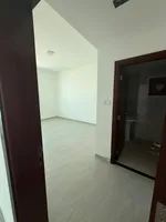 The building of the first resident has a room and a hall and two rooms and a hall in the Amira area : Image 8