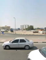 G+8 commercial land next to the Emirates markets opposite the popular Muaither coffee : Image 4