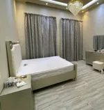 A special villa for rent in Al Khawanig directly on the roundabout : Image 2