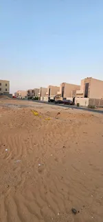 The land of the townhouse is in a great location near the mosque and the main street : Image 2