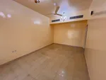 للايجار غرفه و صاله حمامين صاله منفصله تكييف مركزي مساحات واسعه و موقع مميز قريب المدارس و قريب شارع محمد بن زايد في المويهات 3 عجمان//For rent: One bedroom and living room, two bathrooms, separate lounge, central air conditioning, spacious areas, an : Image 2