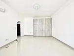 A large studio with excellent finishing for rent : Image 1