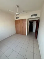 غرفتين وصاله مع خزان حائط وبلكونه مع 2 حمام : Image 3