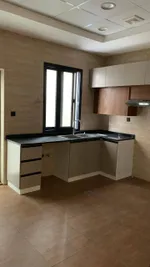 للبيع فيلا جديدة بالكامل في منطقة الزاهية – عجمان  ✨ مواصفات الفيلا: 	•	مساحة الأرض: 3620 قدم مربع 	•	6 غرف ماستر 	•	مجلس + صالة واسعة / غرفة طعام 	•	غرفة خادمة 	•	تشمل 11 مكيف سبليت جديدة بالكامل  💰 سعر البيع: 1,800,000 درهم 🏠 سعر الإيجار: 140,000 د : Image 4