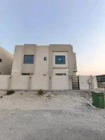 New second-resident villa for rent in Al Zahia : Image 2