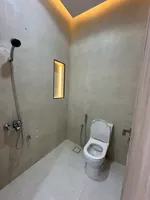 غرفه وصاله اول ساكن ب مدينه الرياض ب (جنوب الشامخه ) موقع متميز قريب من الخدمات : Image 5