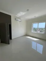 Villa for annual rent in Al Bateen, Al Ain : Image 5