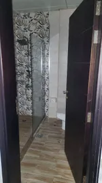 للايجار السنوي في الروضه غرفه وصاله  منفصله في عجمان//For annual rent in Al Rawda, Ajman: a separate room and living room : Image 3
