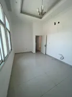 فيلا سكنية للإيجار السنوي  منطقة الياسمين ب عجمان  5 غرف نوم  + 6 حمامات غرفة خادمة + مجلس مستقل  مساحة الأرض: 3,400 قدم  السعر: 85,000 درهم سنوياً  الدفعات: 4 شيكات : Image 6