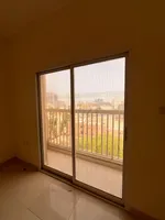 للايجار غرفه وصاله حمام وبلكونه تكييف مركزي مساحات واسعه و موقع مميز خلف السفير و مقابل الشارقه في النعيميه//For rent: One bedroom, living room, bathroom, and balcony. Central air conditioning. Spacious layout and prime location behind the Ambassador : Image 5