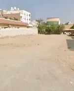 أرض زاوية ثلاث واجهات في الروضة 3 بسعر ممتاز — موقع استثماري نادر قرب شارع الشيخ خليفة : Image 2