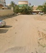 أرض زاوية ثلاث واجهات في الروضة 3 بسعر ممتاز — موقع استثماري نادر قرب شارع الشيخ خليفة : Image 3