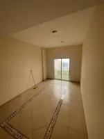 شقه غرفه وحمام بلكونه صاله منفصله مساحه كبيره العنوان النعيمية في عجمان///A one-bedroom apartment with a bathroom, a balcony, a separate living room, and a large area. Located in Al Nuaimiya, Ajman, : Image 1