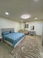 For rent studios and VIP furnished apartments within the villa of the first resident in Zakher area near Lulu Hypermarket : Image 3
