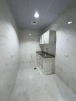 A room and a hall : Image 5