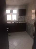 For Rent Apartment in Al Qulayaah, Sharjah : Image 3