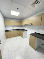 It has a hall with a clean finish and a great location in Rawdha 1 near Al-Hamidiya police station : Image 6