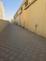 A complex of warehouses and shops in Umm Al Qaiwain for annual rent : Image 3