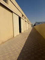 A complex of warehouses and shops in Umm Al Qaiwain for annual rent : Image 8