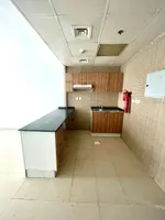 غرفة وصالة للبيع اطلالة مفتوحة موقع مميز بالقرب من جميع الخدمات : Image 5