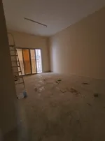 شقة للإيجار السنوي – الراشدية 1 (قرب الميناء) : Image 3